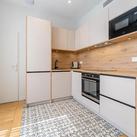 Apartment Charmant Pour 3 Personnes Au Coeur De *
